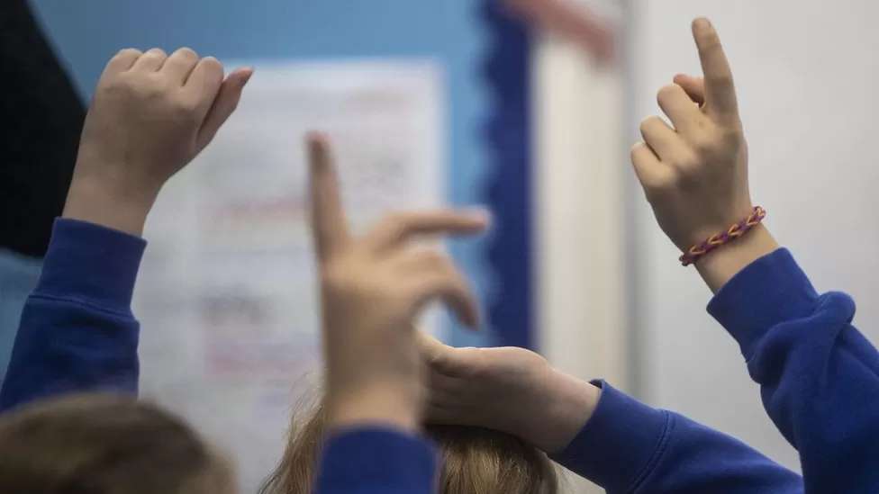 Teach primary pupils real-world maths - Labour