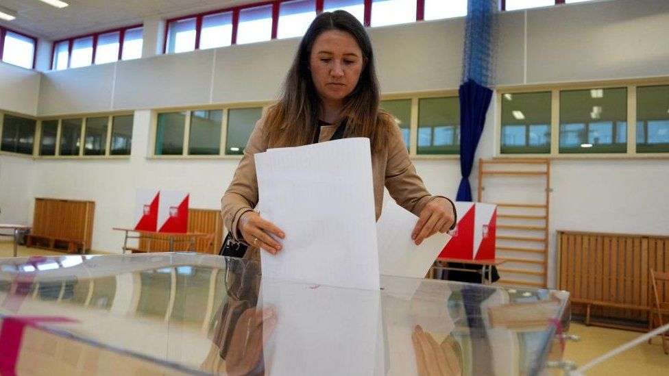 Polish ruling party set to lose majority - exit poll