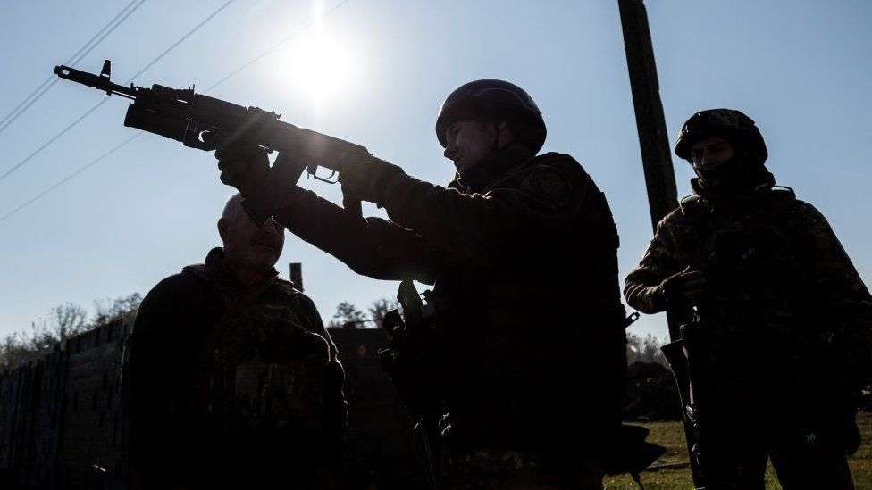 Kyiv troop build-up reported across Dnipro river
