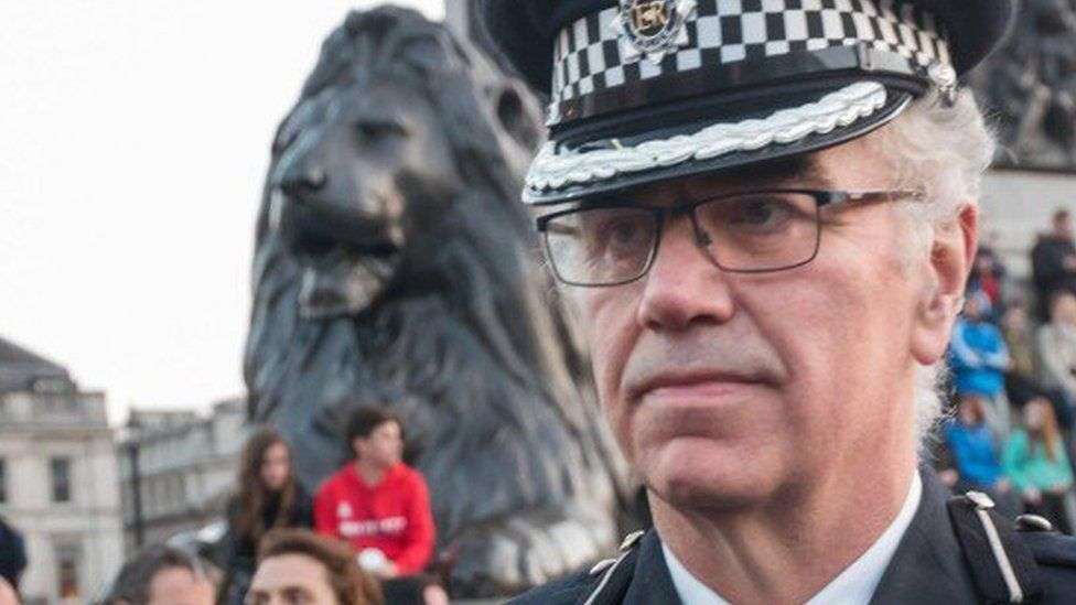 Senior Met officer Julian Bennett sacked for refusing drug test