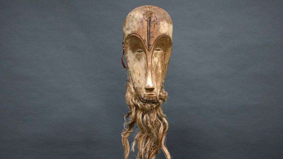 Legal row over 2,800,000% mark-up for African mask