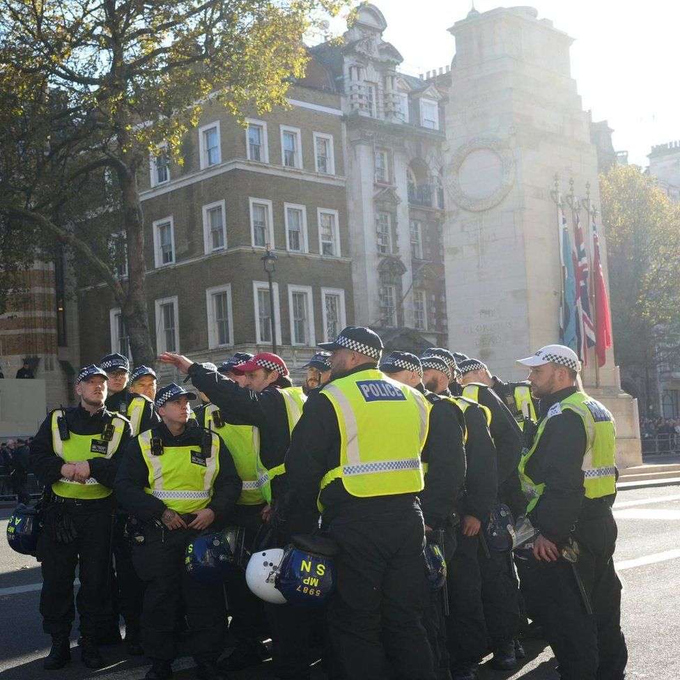 Police brace for largest pro-Palestinian protest and impose Cenotaph exclusion zone