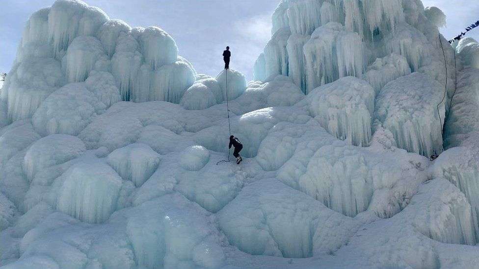 The villagers building 100ft ice towers