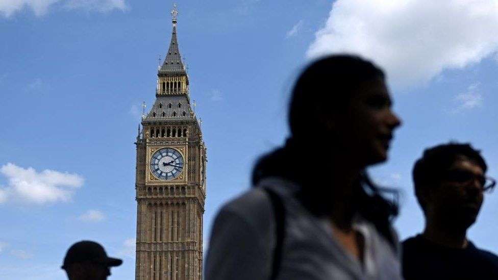 Does the Autumn Statement hint at spring election?