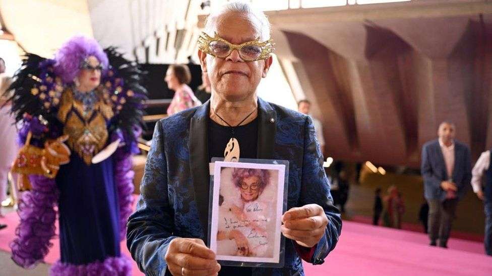 Barry Humphries: Entertainer's life celebrated at Sydney Opera House state memorial
