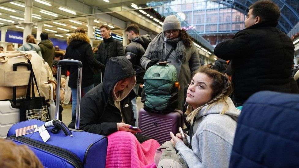 Eurostar trains cancelled after tunnel floods