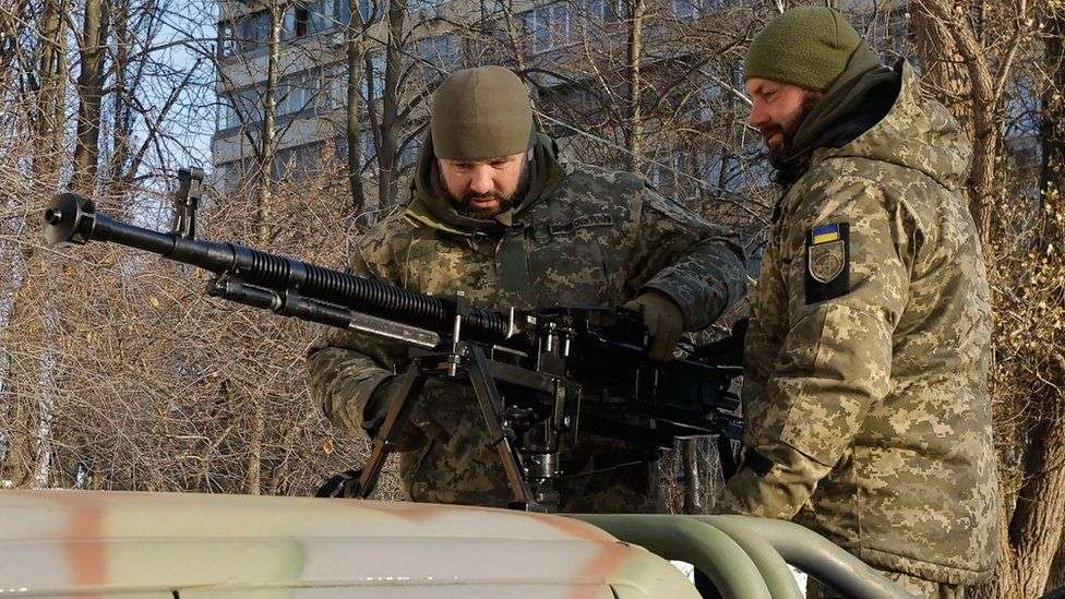 Ukraine war: MPs reject bid to crack down on draft dodgers