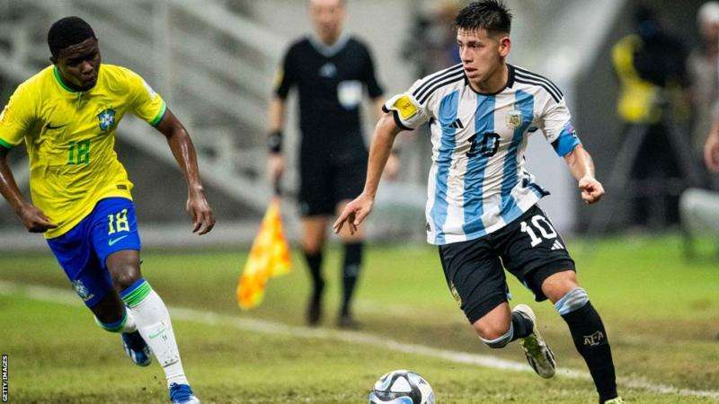 Claudio Echeverri: Man City sign midfielder from River Plate