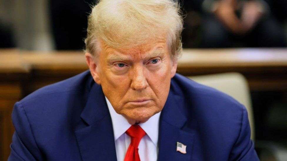 Federal judge indefinitely postpones Trump's election meddling trial
