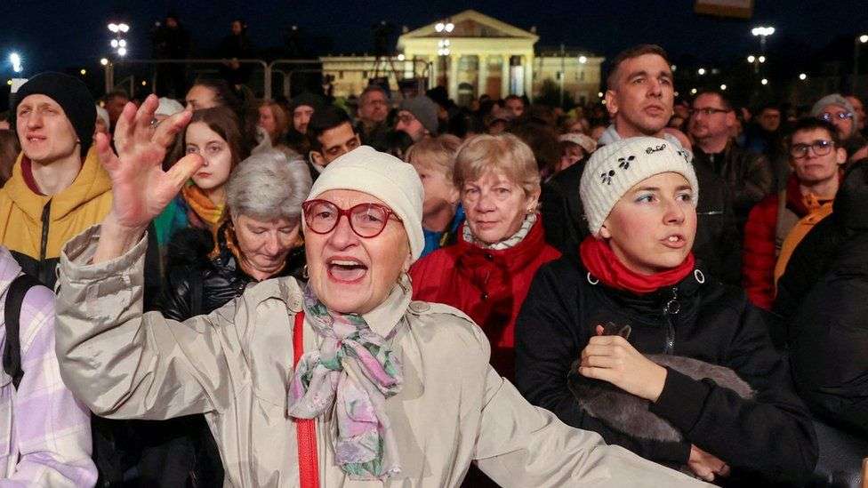 Hungary: Orban to address child-abuse scandal after protests