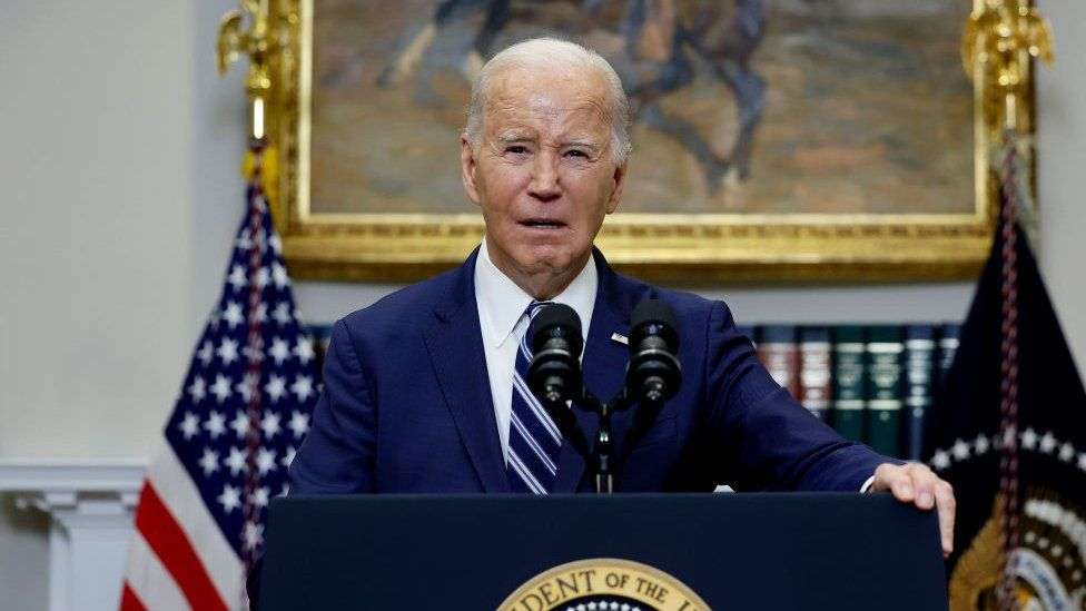 US targets Russia with more than 500 new sanctions