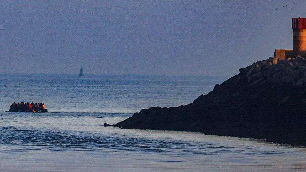 One dead and two missing after Channel crossing rescue