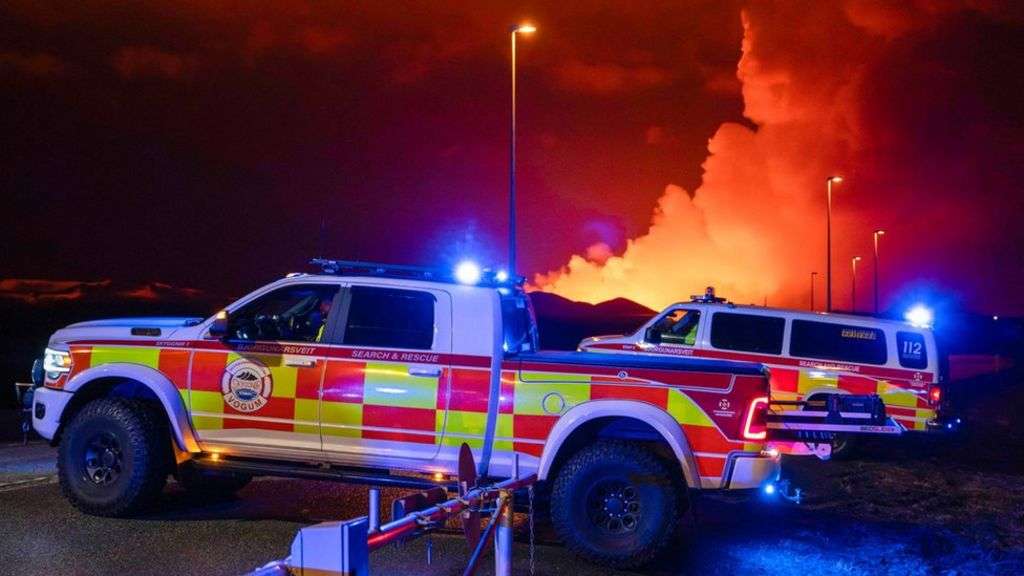Iceland violent volcanic flare-up triggers state of emergency