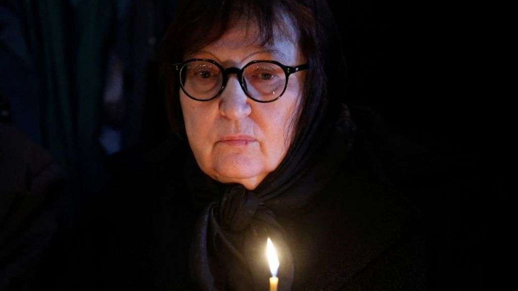 Alexei Navalny: Russian court throws out mother's legal claim