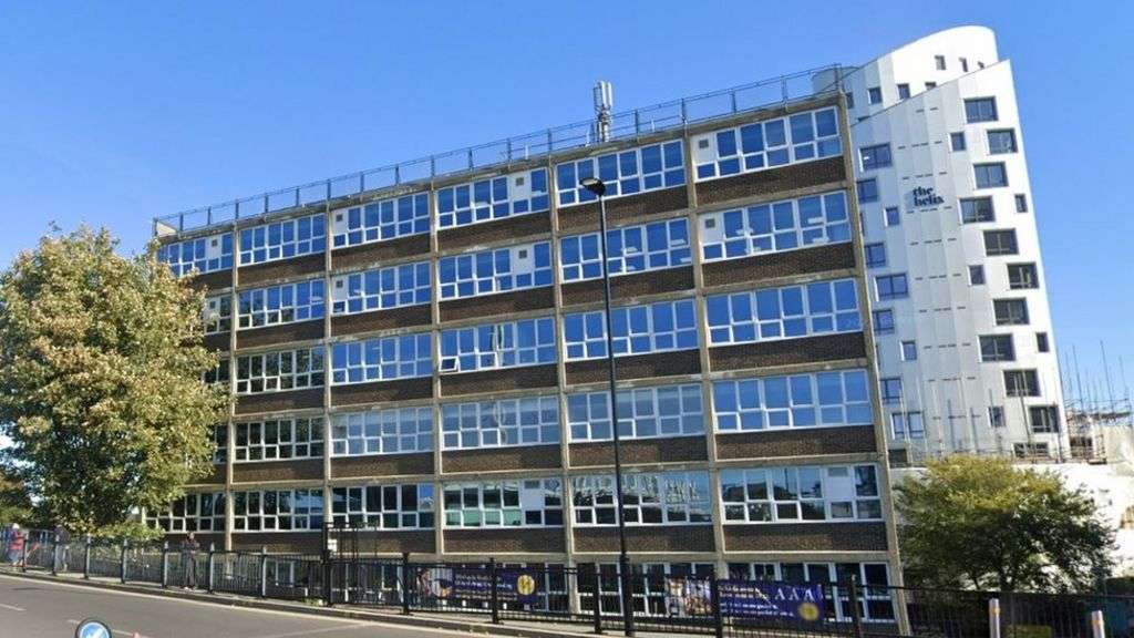 Michaela School: Muslim student loses prayer ban challenge