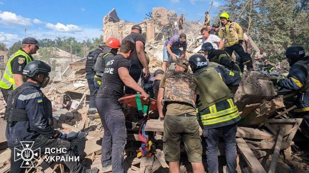 Russian missile strike kills 9 in Zelensky's hometown - officials