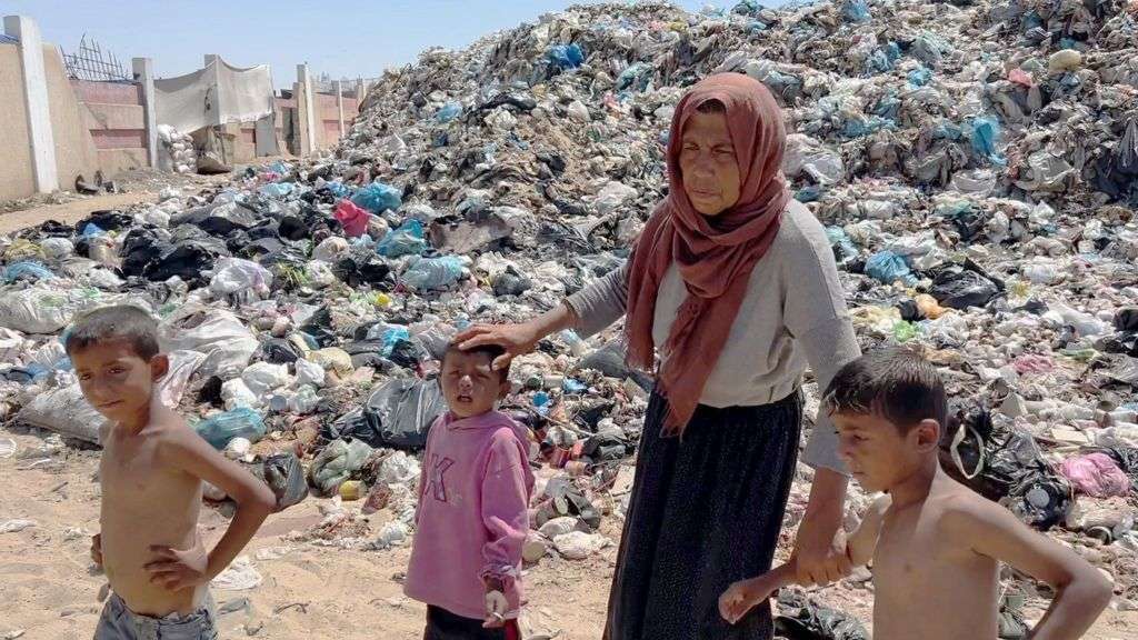 'A slow death': Gazans live alongside rotting rubbish and rodents