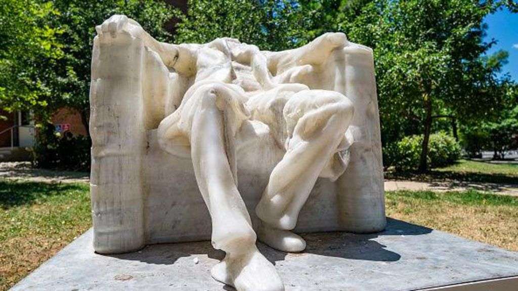 Abe Lincoln wax sculpture melts in brutal DC heat