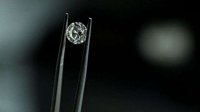 The world�s diamond polishing capital feels Ukraine war impact