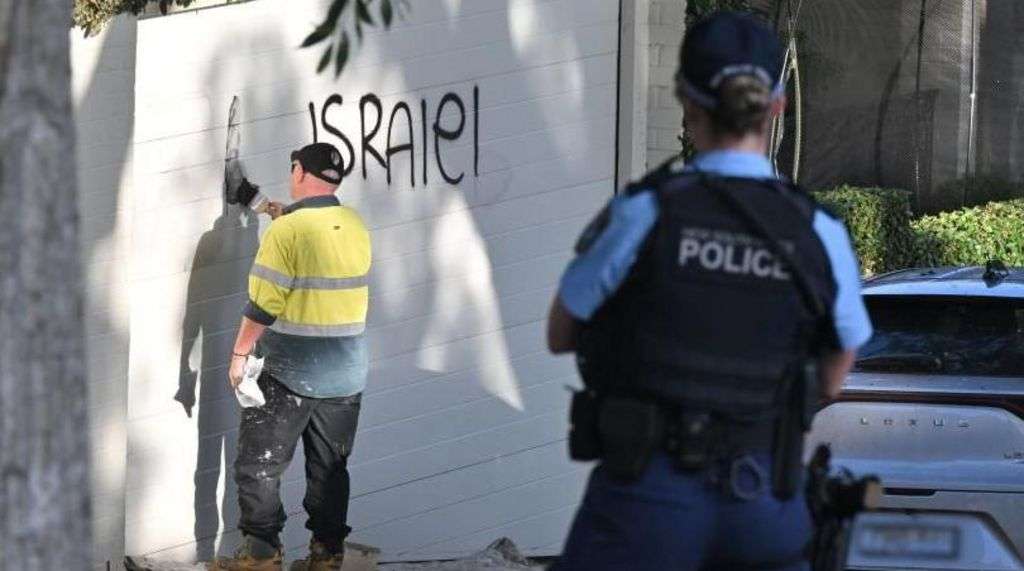 Australia PM condemns arson incident and anti-Israel graffiti