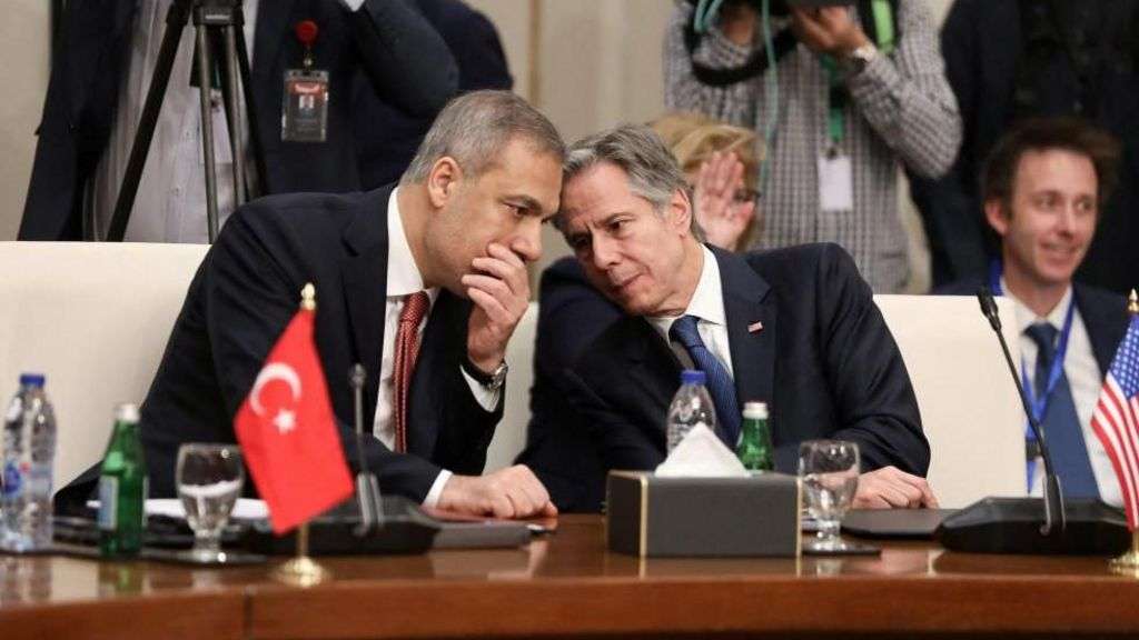 US, Turkey and Arab officials back peaceful transition in Syria