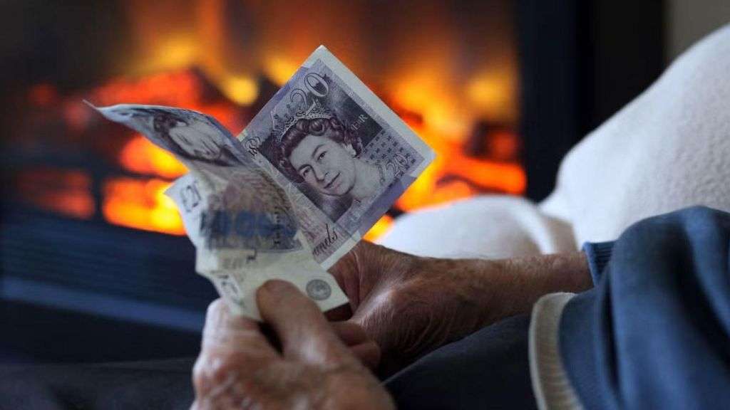 Police warn against fake winter fuel payment texts