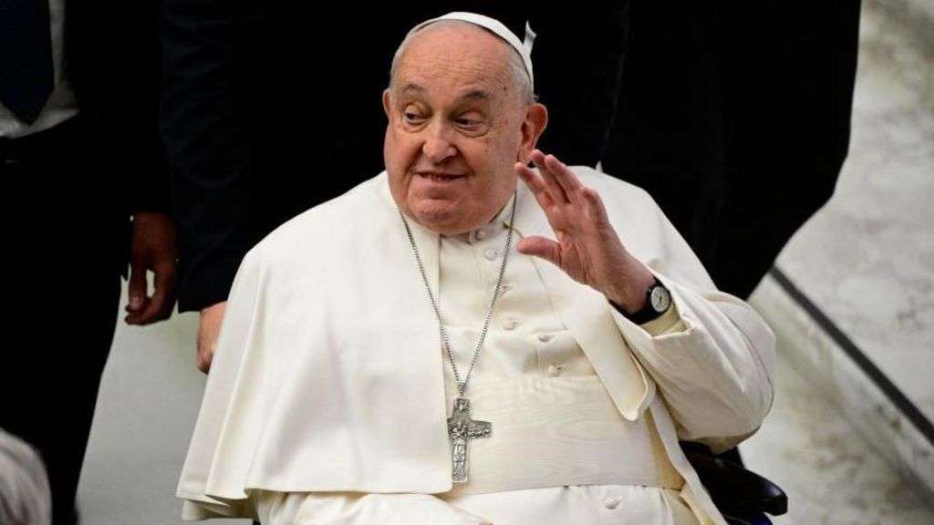 Pope Francis responding well to treatment, Vatican says