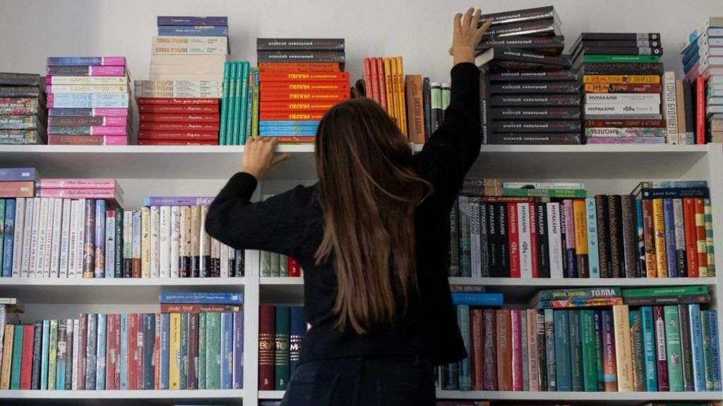 British and US bestsellers hit by purge in Russian bookshops
