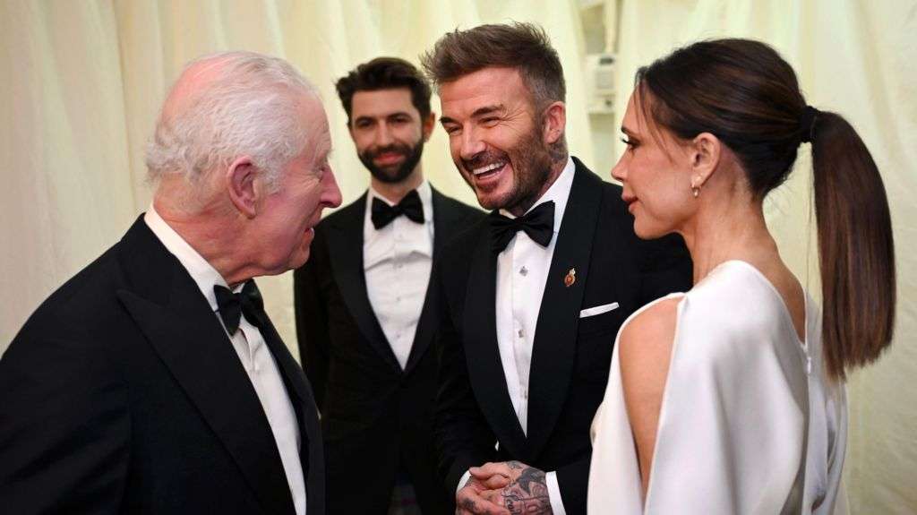 Beckham scores a winner with the royal circle